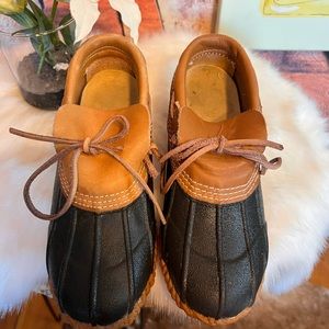 Soggs duck boots men's size 7, women's size 9